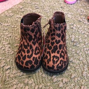 Toddler cheetah boots